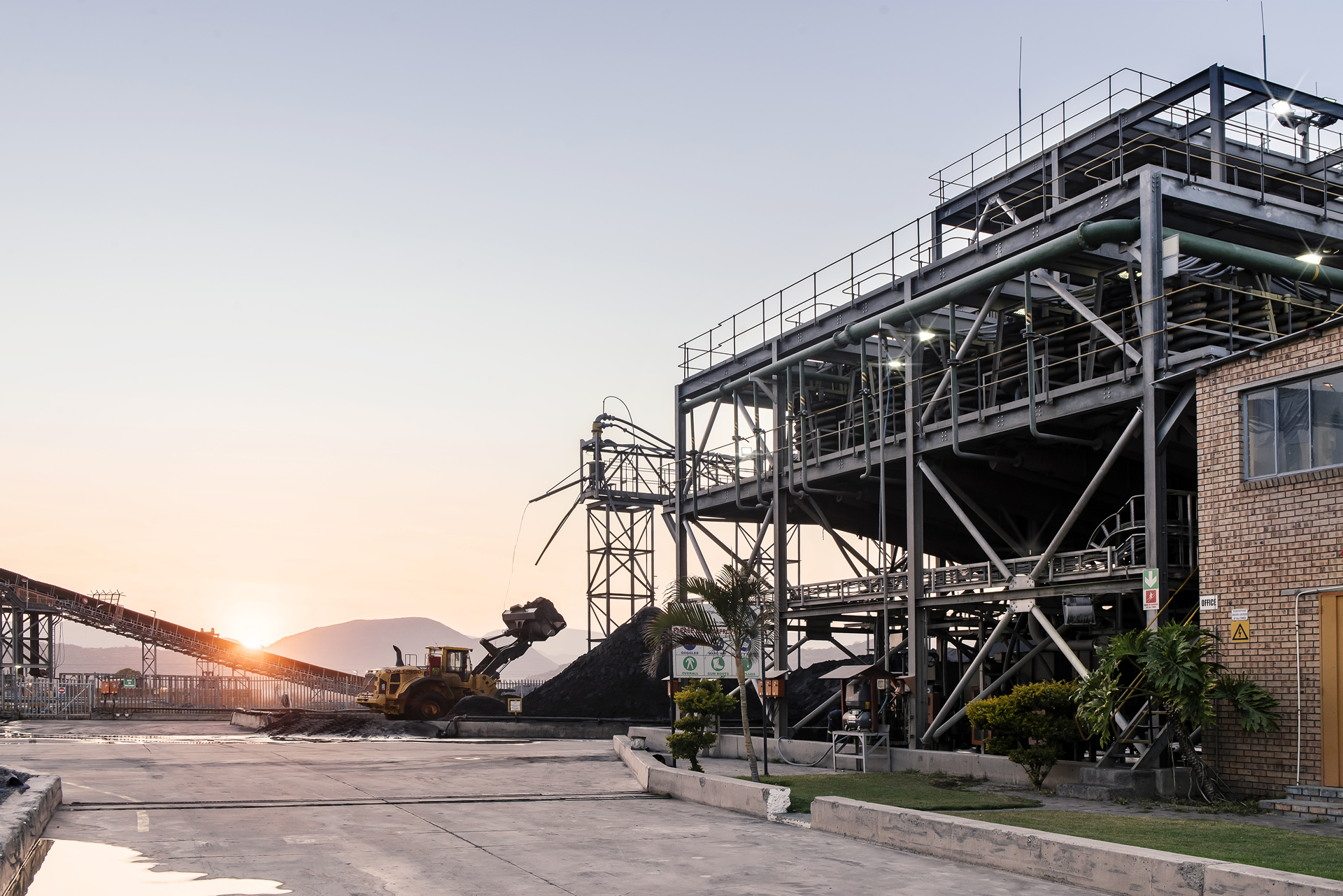 Makgomo Chrome moine